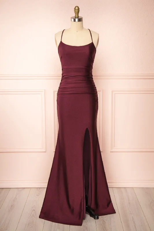 Midi dresses with pleated bodices for a classic and tailored look Sonia Burgundy | Mermaid Maxi Dress w/ Slit Midi dresses with pleated bodices for a classic and tailored look Sonia Burgundy | Mermaid Maxi Dress w/ Slit