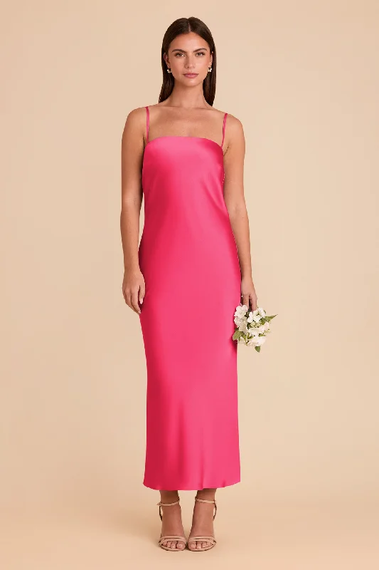 Maternity dress for a baby's first visit to the opera Isla Matte Satin Dress - Fuchsia Maternity dress for a baby's first visit to the opera Isla Matte Satin Dress - Fuchsia