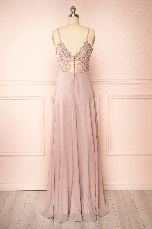 Midi dresses with pleated bodices for a classic and tailored look Peggie Mauve | Chiffon Maxi Dress w/ Back Embroidery Midi dresses with pleated bodices for a classic and tailored look Peggie Mauve | Chiffon Maxi Dress w/ Back Embroidery