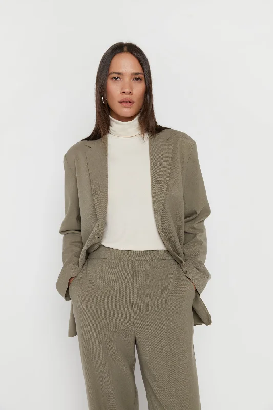 Plus Size Women's Double - Breasted Wool Blazers for Winter Office WearOVERSIZED BLAZER Plus Size Women's Double - Breasted Wool Blazers for Winter Office WearOVERSIZED BLAZER