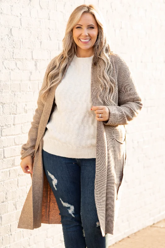 oversized women cardigan for a trendy and cozy lookShe's Always Classy Cardigan, Oatmeal oversized women cardigan for a trendy and cozy lookShe's Always Classy Cardigan, Oatmeal