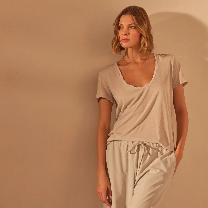 Distressed Women T Shirt with a Laid - Back AestheticStretch Jersey Short Sleeve - Salt Distressed Women T Shirt with a Laid - Back AestheticStretch Jersey Short Sleeve - Salt