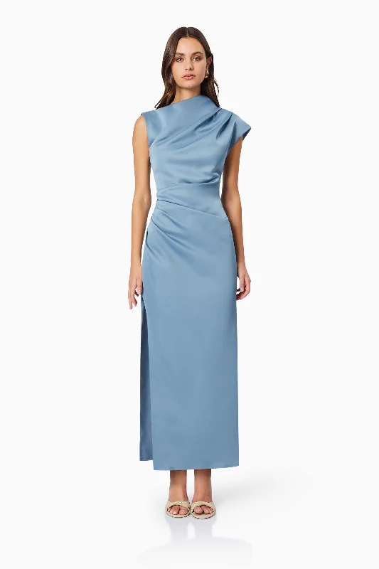 Ball Gown Women Dress with a Full Skirt for a Princess - like LookCoralie Maxi Gown in Blue Ball Gown Women Dress with a Full Skirt for a Princess - like LookCoralie Maxi Gown in Blue