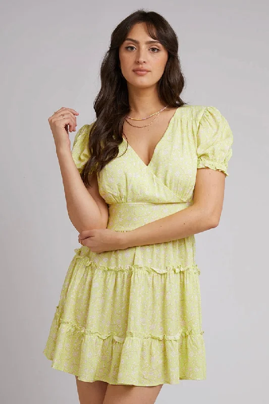 Ruffled Women Dress with Multiple Layers for a Playful and Girly StyleLeni Citrine Floral Print SS Mini Dress Ruffled Women Dress with Multiple Layers for a Playful and Girly StyleLeni Citrine Floral Print SS Mini Dress