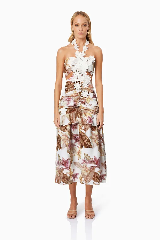 Long - Sleeve Women Dress in Velvet for a Luxurious Winter LookMeadow Floral Cocktail Dress In White Long - Sleeve Women Dress in Velvet for a Luxurious Winter LookMeadow Floral Cocktail Dress In White