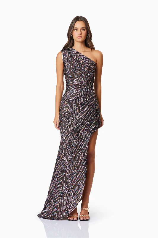Halter Neck Women Dress to Show Off the Shoulders and NecklineMikayla Cocktail Maxi Gown In Purple Halter Neck Women Dress to Show Off the Shoulders and NecklineMikayla Cocktail Maxi Gown In Purple