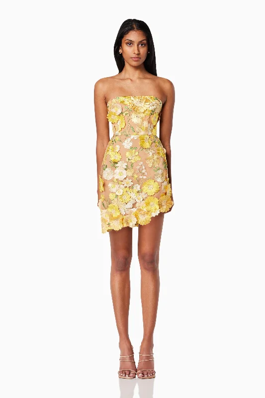 Empire Waist Women Dress to Accentuate the Bust and Conceal the WaistNew-Age 3D Floral Mini Dress in Yellow Empire Waist Women Dress to Accentuate the Bust and Conceal the WaistNew-Age 3D Floral Mini Dress in Yellow