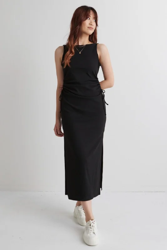 Ball Gown Women Dress with a Full Skirt for a Princess - like LookNight Out Black Rib Rouched Sleeveless Maxi Dress Ball Gown Women Dress with a Full Skirt for a Princess - like LookNight Out Black Rib Rouched Sleeveless Maxi Dress