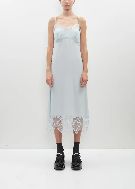 Pleated Women Dress with a Timeless and Elegant Texture Pleated Women Dress with a Timeless and Elegant Texture Lace Trim Slip Dress — Duck Egg Pleated Women Dress with a Timeless and Elegant Texture Pleated Women Dress with a Timeless and Elegant Texture Lace Trim Slip Dress — Duck Egg