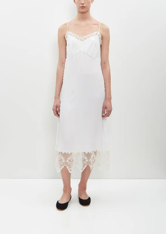 Sheath Women Dress with a Tailored Fit for a Professional Look Sheath Women Dress with a Tailored Fit for a Professional Look Lace Trim Slip Dress — Ivory Sheath Women Dress with a Tailored Fit for a Professional Look Sheath Women Dress with a Tailored Fit for a Professional Look Lace Trim Slip Dress — Ivory