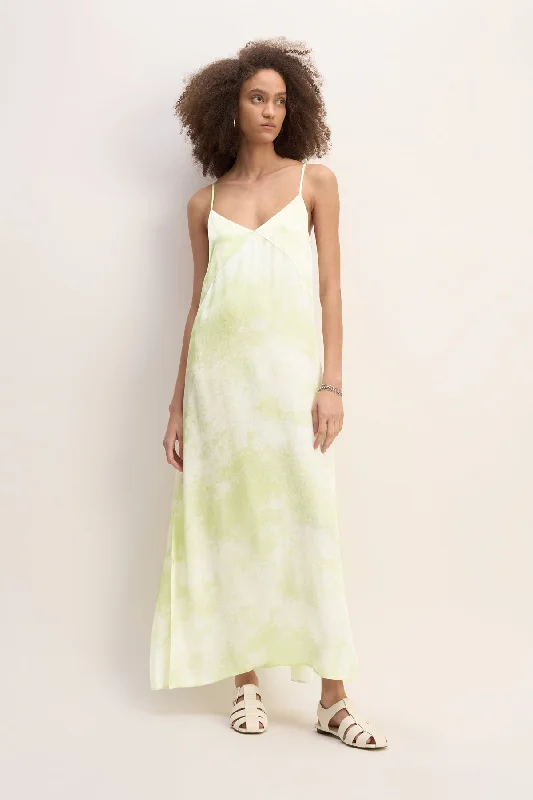 Sleeveless Women Dress in Bright Colors for Summer Parties Sleeveless Women Dress in Bright Colors for Summer Parties GREEN TIE DYE SLIP DRESS Sleeveless Women Dress in Bright Colors for Summer Parties Sleeveless Women Dress in Bright Colors for Summer Parties GREEN TIE DYE SLIP DRESS