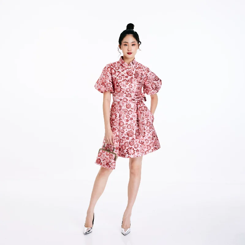 Wrap - Style Women Dress with Adjustable Fit for All Body Types Wrap - Style Women Dress with Adjustable Fit for All Body Types Hua Hua Qipao Dress Wrap - Style Women Dress with Adjustable Fit for All Body Types Wrap - Style Women Dress with Adjustable Fit for All Body Types Hua Hua Qipao Dress