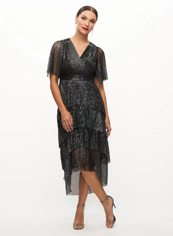 Midi dresses with ribbed textures for a unique and tactile appearanceAsymmetric Tiered Metallic Dress Midi dresses with ribbed textures for a unique and tactile appearanceAsymmetric Tiered Metallic Dress