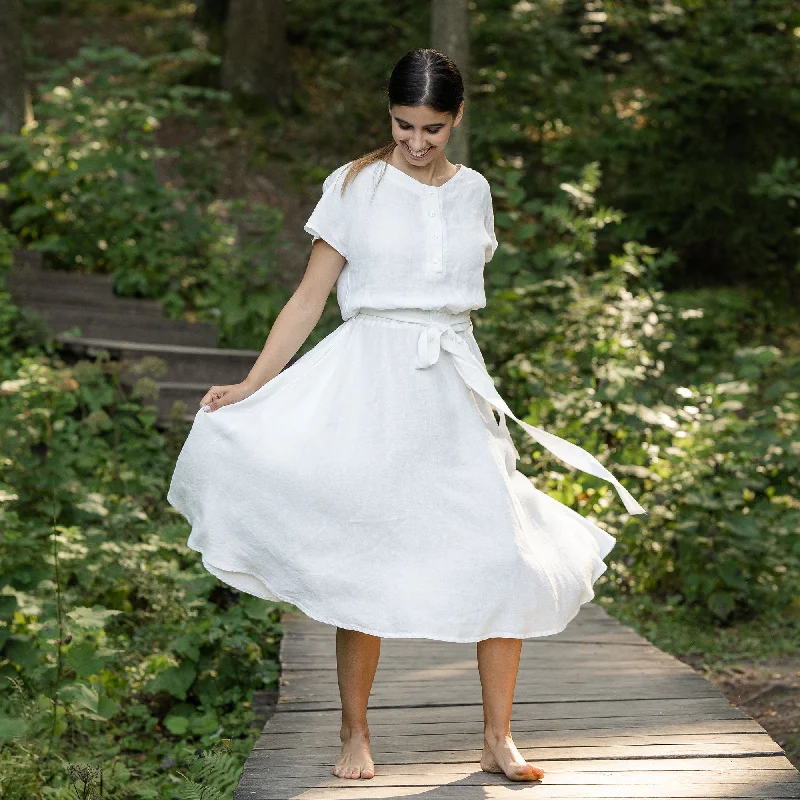 Wrap - style midi dresses in silk for a sophisticated office lookFront Button Dress Brigit Pure White Wrap - style midi dresses in silk for a sophisticated office lookFront Button Dress Brigit Pure White