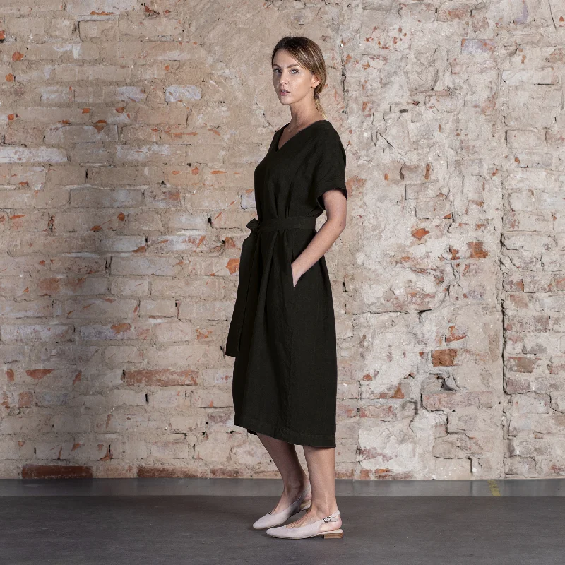 Midi dresses with one - shoulder designs for a modern and asymmetric styleLoose Dress Joelle Pure Black Midi dresses with one - shoulder designs for a modern and asymmetric styleLoose Dress Joelle Pure Black