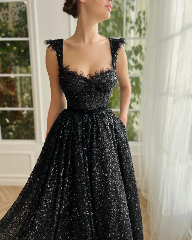 Midi dresses with patchwork patterns for a one - of - a - kind styleManet's Moonlight Gown Midi dresses with patchwork patterns for a one - of - a - kind styleManet's Moonlight Gown