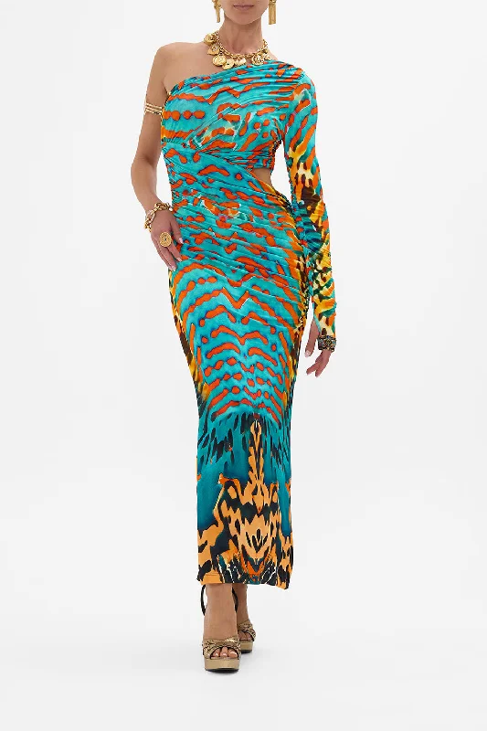 Maxi dresses with a halter neck for a stylish and sophisticated choiceONE SHOULDER JERSEY CUT OUT DRESS DESERT VISIONS Maxi dresses with a halter neck for a stylish and sophisticated choiceONE SHOULDER JERSEY CUT OUT DRESS DESERT VISIONS
