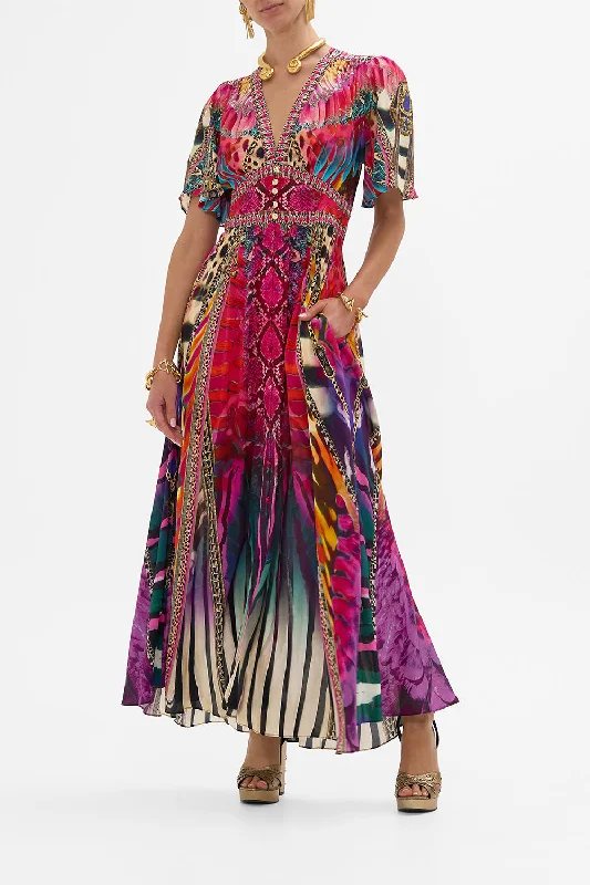 Maxi dresses with patchwork designs for a one - of - a - kind styleSHAPED WAISTBAND DRESS WITH FLUTTER SLEEVES SAHARA SUPERNATURAL Maxi dresses with patchwork designs for a one - of - a - kind styleSHAPED WAISTBAND DRESS WITH FLUTTER SLEEVES SAHARA SUPERNATURAL