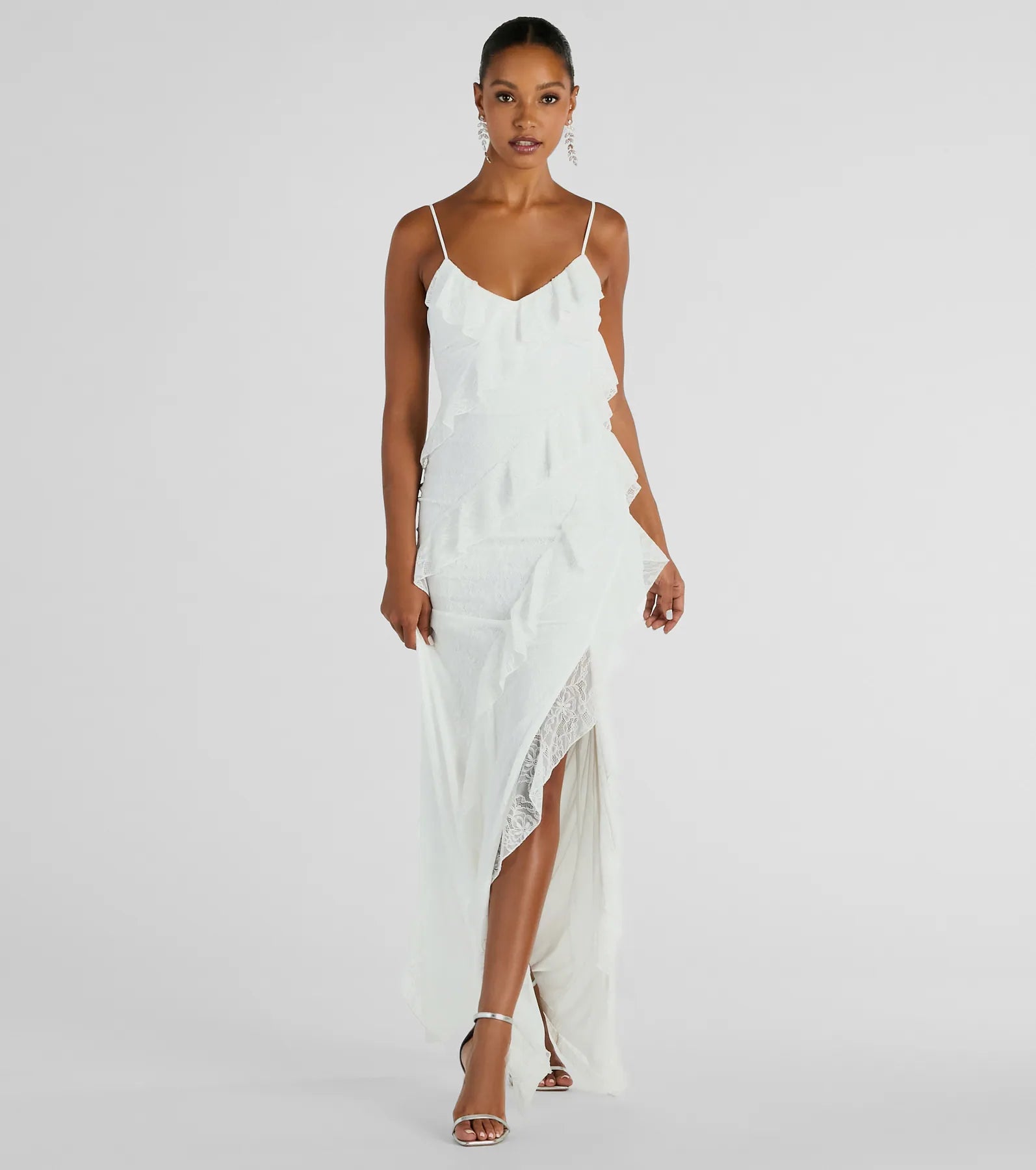Maxi dresses with a paisley print for a classic and elegant styleAimee V-Neck Ruffle Slim Lace Formal Dress Maxi dresses with a paisley print for a classic and elegant styleAimee V-Neck Ruffle Slim Lace Formal Dress