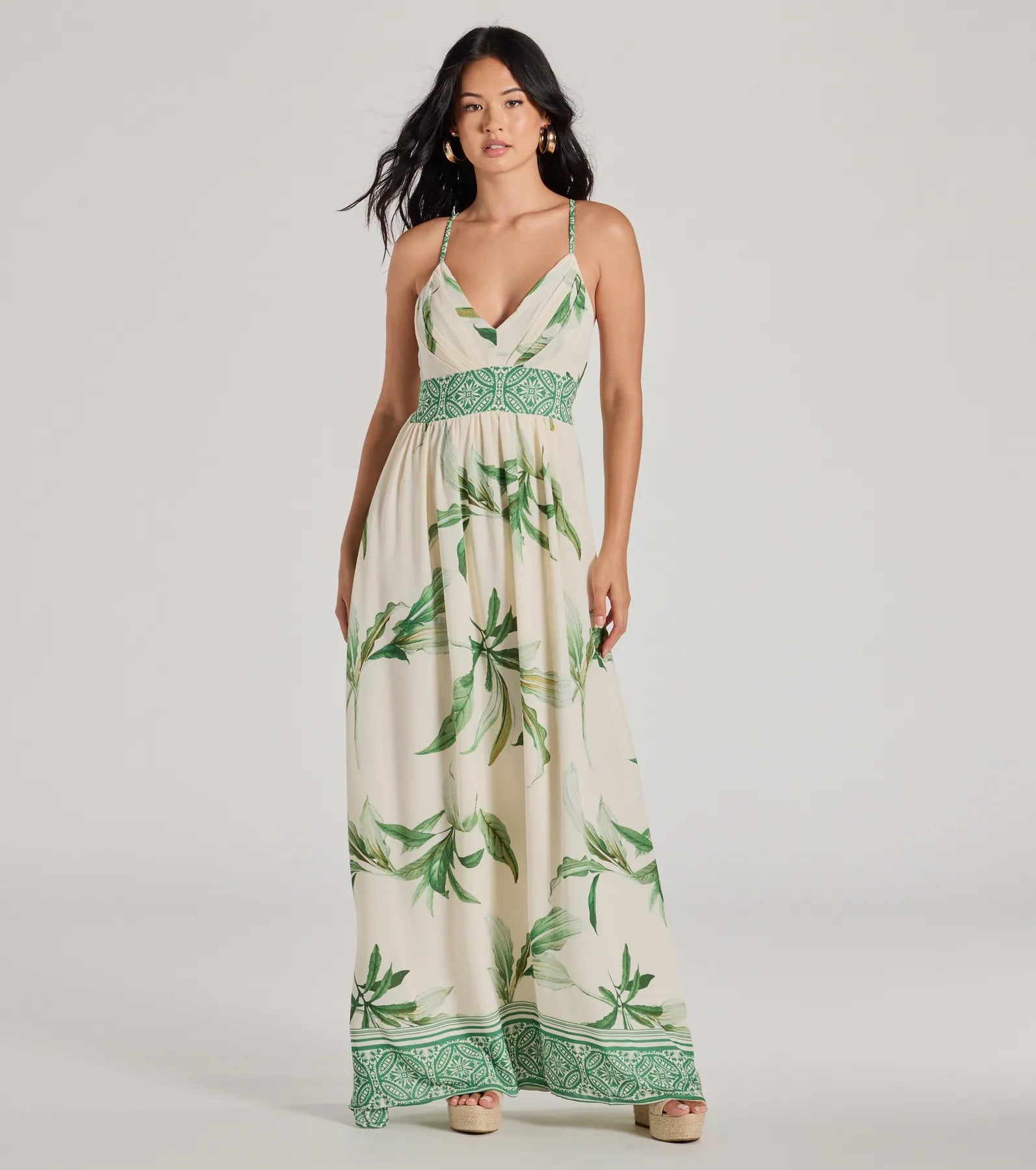 Maxi dresses with a keyhole back for a sexy detailFiji Feeling Sleeveless Lace-Up Tropical Maxi Dress Maxi dresses with a keyhole back for a sexy detailFiji Feeling Sleeveless Lace-Up Tropical Maxi Dress