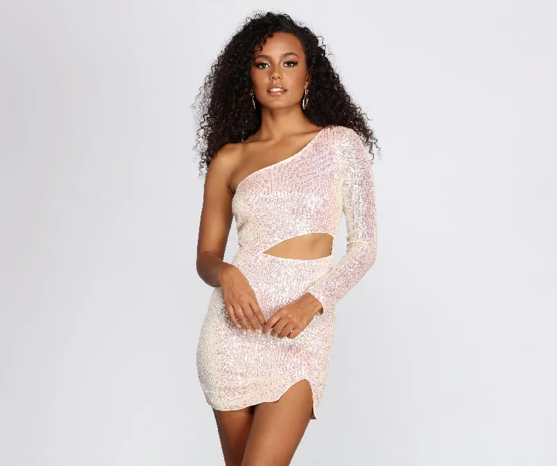 Mini dresses with embroidered details for a unique touchSequin One Shoulder Mini Dress Mini dresses with embroidered details for a unique touchSequin One Shoulder Mini Dress