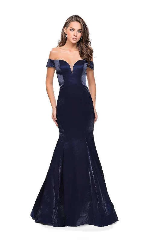 Formal dresses with empire waists and organza overlays for a feminine lookLa Femme 25764 Dress Formal dresses with empire waists and organza overlays for a feminine lookLa Femme 25764 Dress