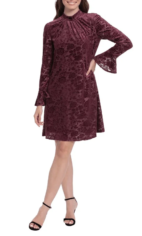 Strapless cocktail dresses with a sweetheart neckline and a full skirtLondon Times T6425M - Velvet Short Floral Dress Strapless cocktail dresses with a sweetheart neckline and a full skirtLondon Times T6425M - Velvet Short Floral Dress