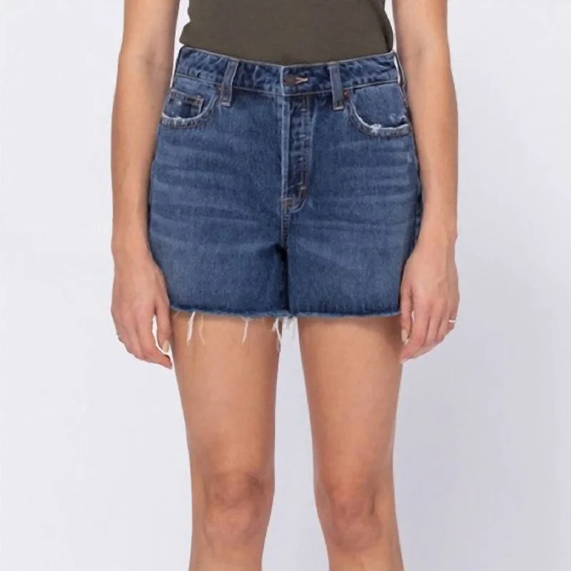 Cargo Women Shorts with Multiple Pockets for FunctionalityWomen's Sofie Short In Dark Blue Cargo Women Shorts with Multiple Pockets for FunctionalityWomen's Sofie Short In Dark Blue