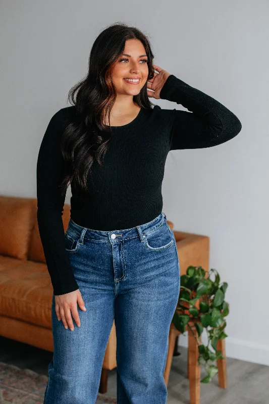 Metallic Bodysuits for a Glitzy and Glamorous Night OutOliver Ribbed Bodysuit - Black Metallic Bodysuits for a Glitzy and Glamorous Night OutOliver Ribbed Bodysuit - Black