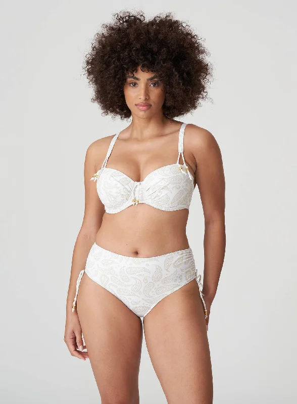 High - performance bikini with quick - drying fabric for active swimmersPrima Donna Swimwear: Sidari Full Bikini Brief White Yacht High - performance bikini with quick - drying fabric for active swimmersPrima Donna Swimwear: Sidari Full Bikini Brief White Yacht