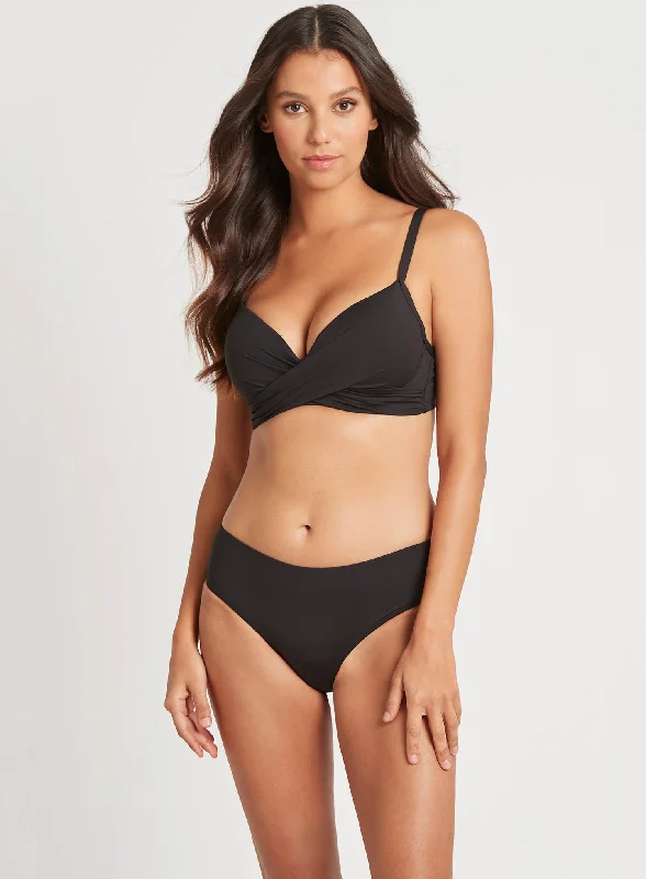 Ruched bikini with fabric gathers for a slimming effectSea Level: Eco Essentials Mid Bikini Pant Black Ruched bikini with fabric gathers for a slimming effectSea Level: Eco Essentials Mid Bikini Pant Black